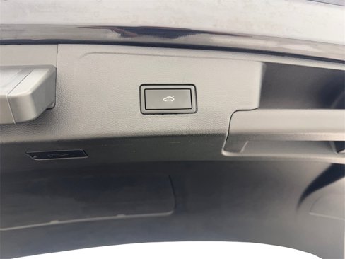 Used 2025 Volkswagen Atlas Cross Sport SEL Premium R-Line image 87
