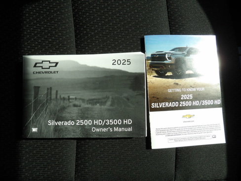 Used 2025 Chevrolet Silverado 2500 W/T image 35