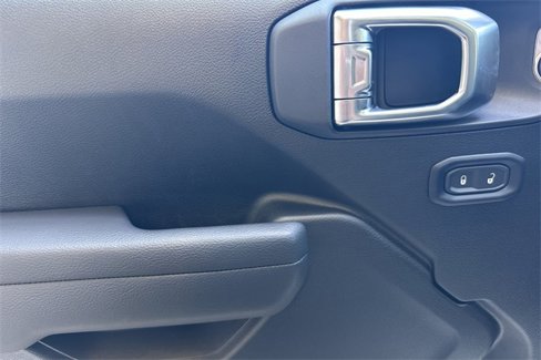 New 2025 Jeep Wrangler Unlimited Rubicon image 10