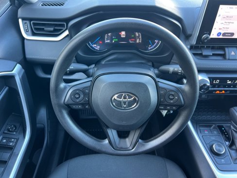Used 2023 Toyota RAV4 LE image 14