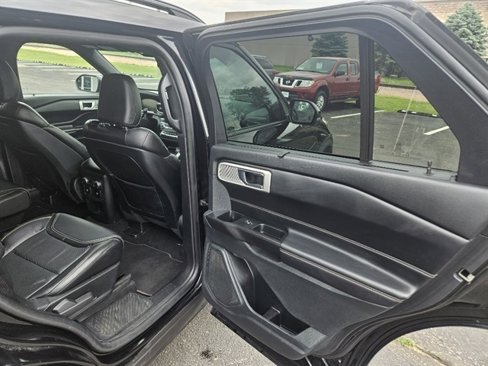 Used 2020 Ford Explorer ST image 14