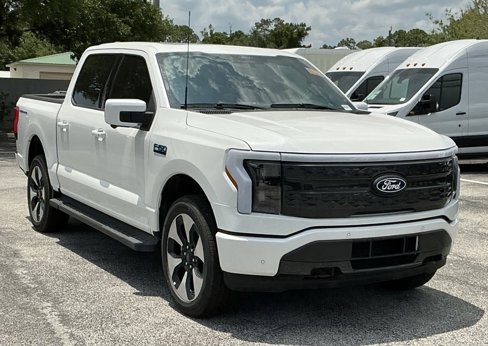 New 2025 Ford F150 Lightning Platinum image 3