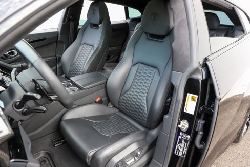 Used 2021 Lamborghini Urus image 22