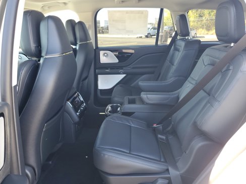 New 2025 Lincoln Aviator Reserve w/ Equipment Group 201A image 24