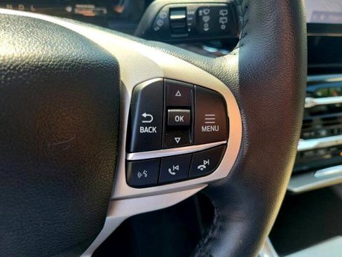 Used 2024 Ford Explorer Limited image 25