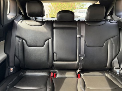 Used 2025 Jeep Compass Limited image 64
