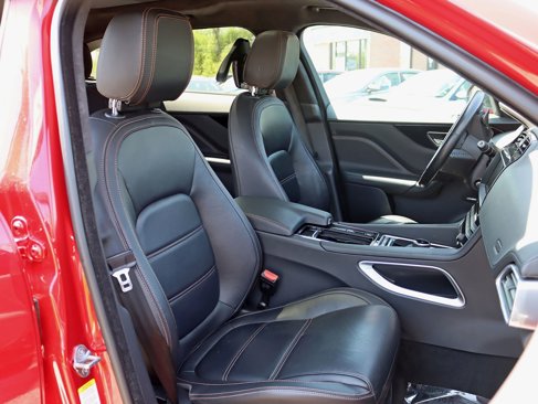 Used 2020 Jaguar F-PACE Prestige image 27