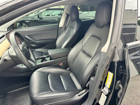 Used 2019 Tesla Model 3 Standard Range Plus image 21
