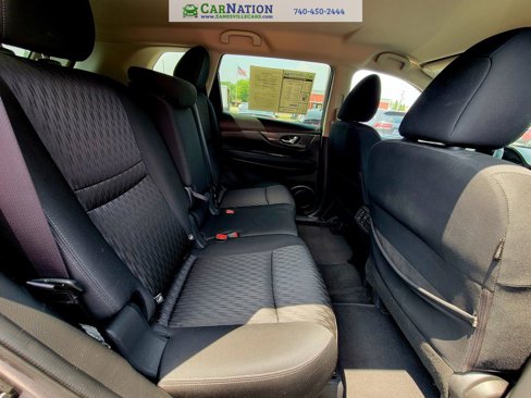 Used 2020 Nissan Rogue SV image 18