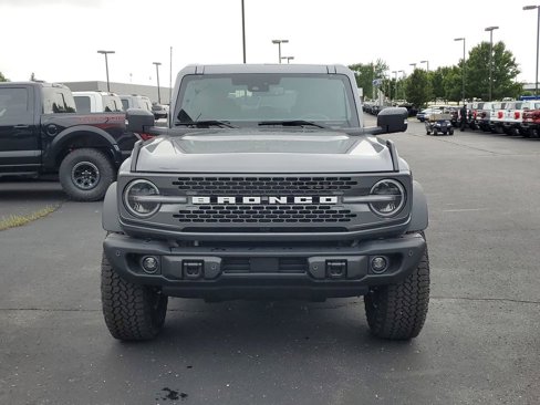 New 2025 Ford Bronco Badlands image 2