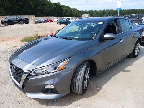 Used 2020 Nissan Altima 2.5 S image 2