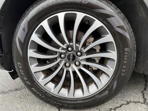 Used 2022 Lincoln Aviator Reserve w/ Equipment Group 201A image 7