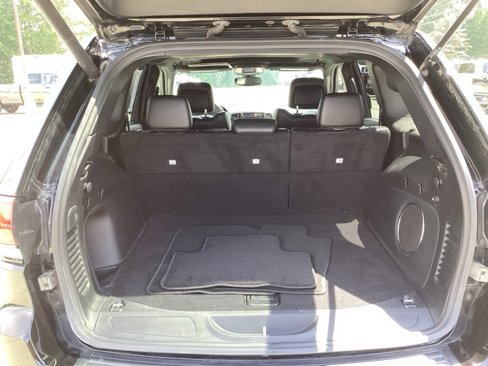 Used 2022 Jeep Grand Cherokee Laredo X image 15