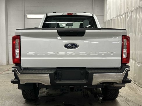 New 2026 Ford F250 XL image 4