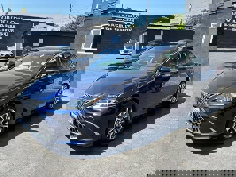 Used 2022 Lexus ES 300h image 11