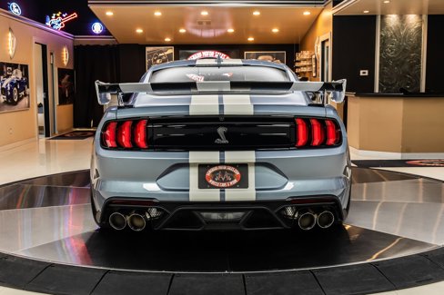Used 2022 Ford Mustang Shelby GT500 w/ Carbon Fiber Track Pack image 14