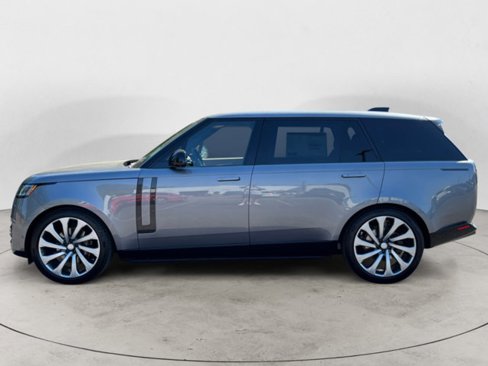 New 2025 Land Rover Range Rover Long Wheelbase SE image 7