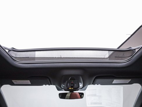 New 2025 Audi SQ6 e-tron Prestige image 18