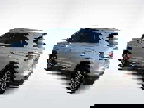 Used 2022 Lincoln Nautilus Reserve image 6