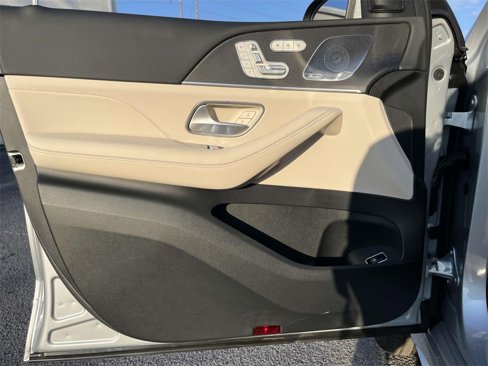 New 2025 Mercedes-Benz GLS 450 4MATIC image 11