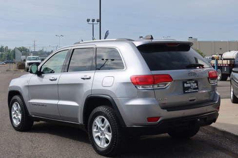 Used 2017 Jeep Grand Cherokee Laredo w/ Quick Order Package 23E image 3