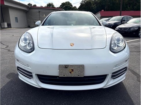 Used 2014 Porsche Panamera 4 image 2