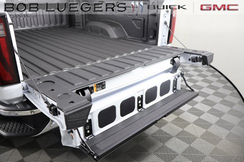 New 2026 GMC Sierra 2500 SLT w/ SLT Premium Package image 8