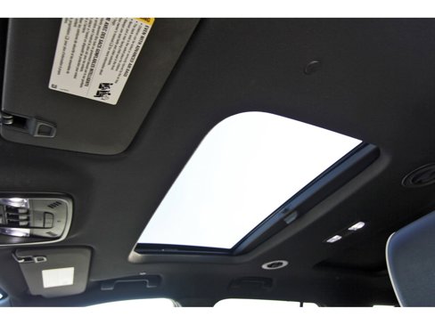 Used 2023 Chevrolet Traverse Premier image 36