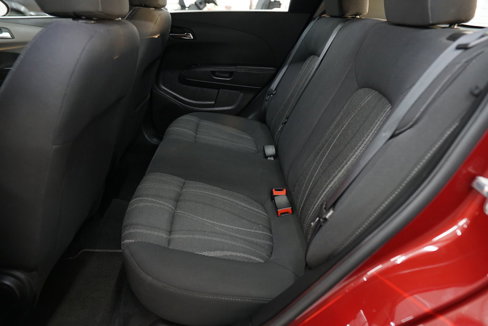 Used 2016 Chevrolet Sonic LT image 31