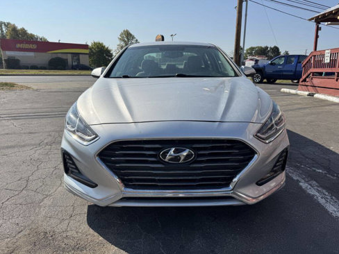 Used 2018 Hyundai Sonata SEL image 2
