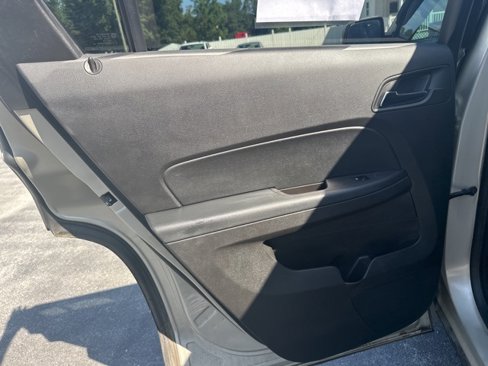Used 2015 GMC Terrain SLE image 9