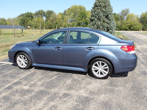 Used 2013 Subaru Legacy 2.5i Premium w/ All-Weather Pkg image 10