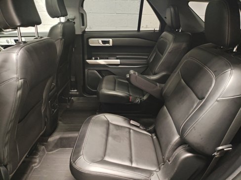 Used 2023 Ford Explorer XLT w/ Equipment Group 202A image 28