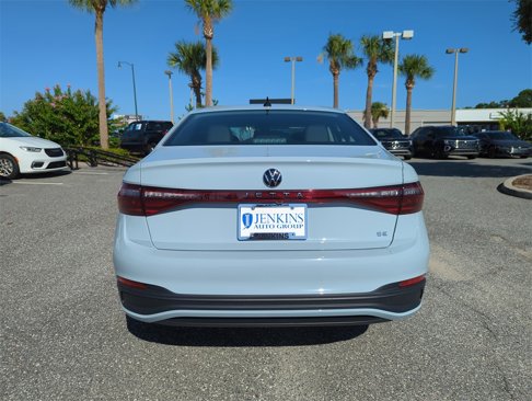 New 2025 Volkswagen Jetta SE image 6