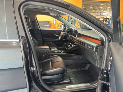 Used 2022 Lincoln Corsair Reserve image 18
