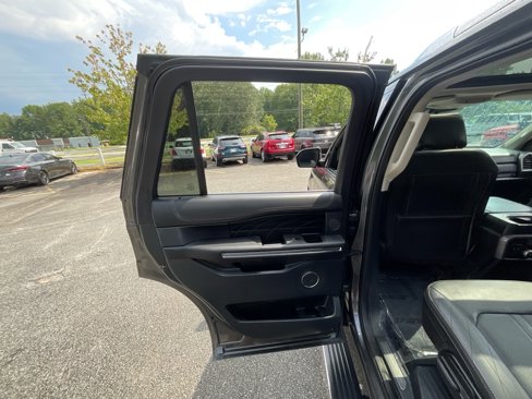 Used 2020 Ford Expedition Platinum image 47