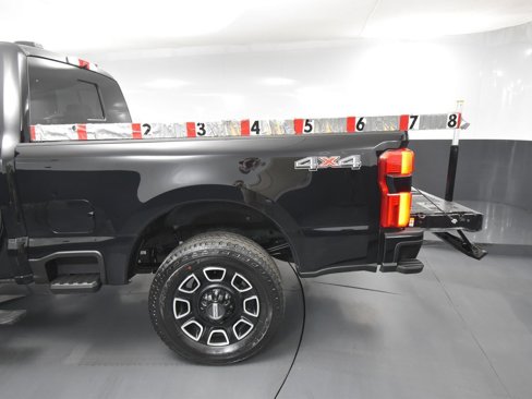Used 2024 Ford F250 Platinum image 41