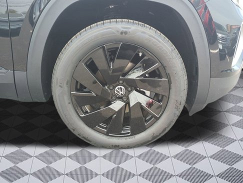 New 2025 Volkswagen Atlas SE image 10