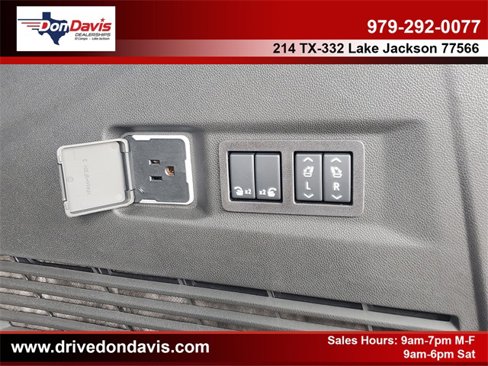 New 2026 GMC Yukon Elevation image 7