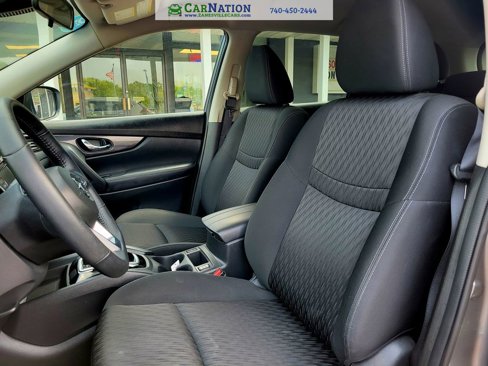 Used 2020 Nissan Rogue SV image 10