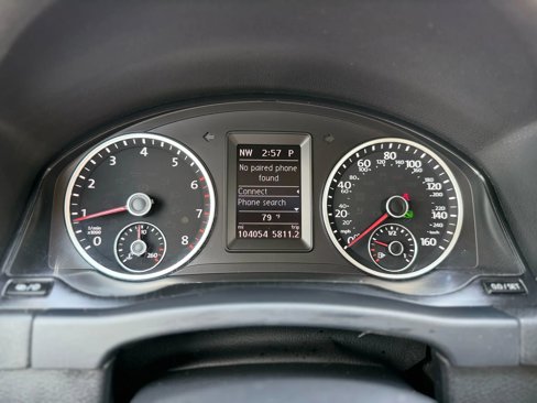 Used 2015 Volkswagen Tiguan S image 31