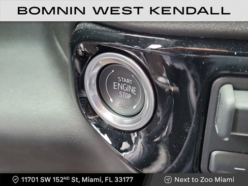 Used 2025 Chevrolet Silverado 1500 High Country image 16
