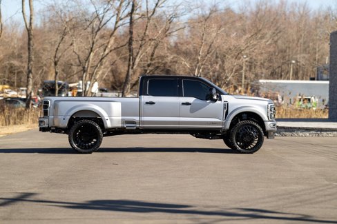 Used 2024 Ford F450 Limited w/ FX4 Off-Road Package image 4