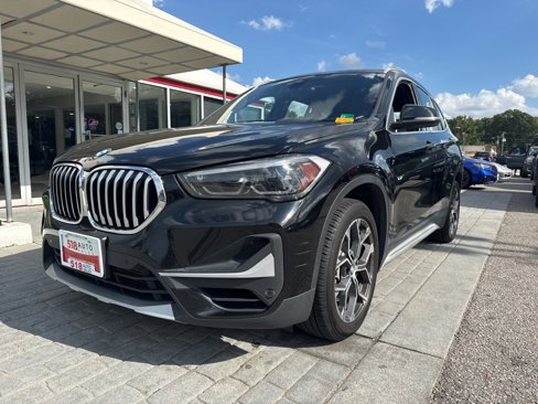 Used 2021 BMW X1 xDrive28i w/ Premium Package image 3