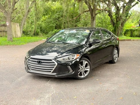 Used 2017 Hyundai Elantra Limited w/ Limited Tech Package 04 image 1