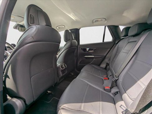 Used 2024 Mercedes-Benz GLC 300 image 19