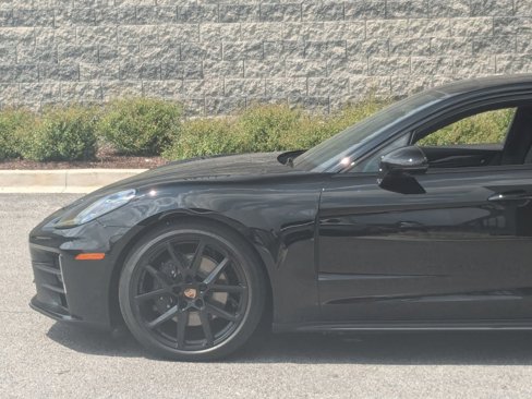 New 2025 Porsche Panamera 4 image 11