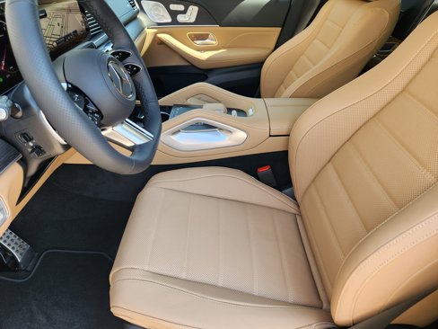 New 2026 Mercedes-Benz GLS 450 4MATIC image 14