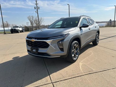 New 2025 Chevrolet Trax LT w/ Driver Confidence Package image 7