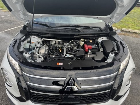 New 2025 Mitsubishi Outlander AWD image 40